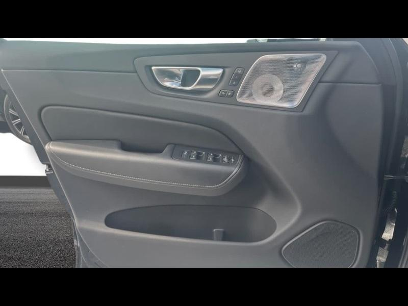 Photo 14 de l’annonce de VOLVO XC60 d’occasion à vendre à TOULON