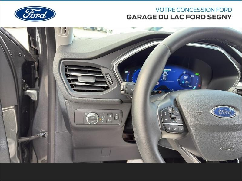 Photo 10 de l’annonce de FORD Kuga d’occasion à vendre à PAYS DE GEX