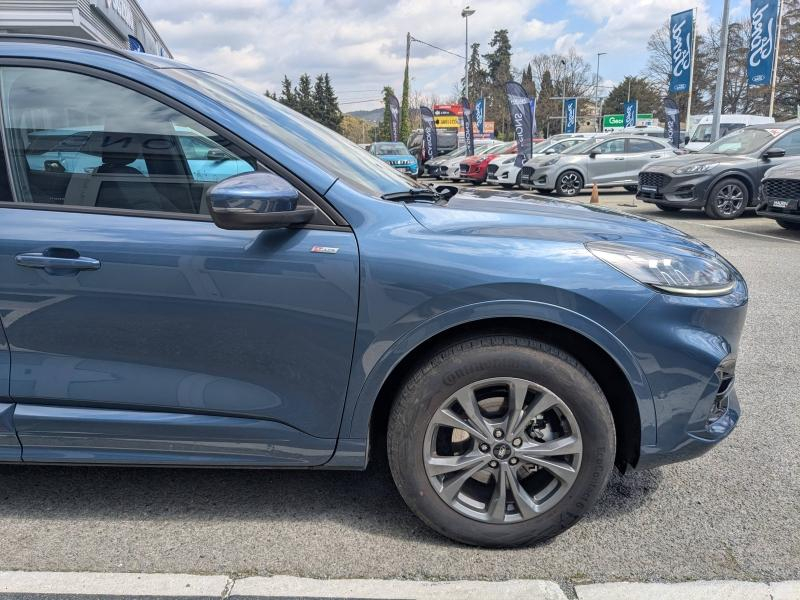 Photo 4 de l’annonce de FORD Kuga d’occasion à vendre à DRAGUIGNAN