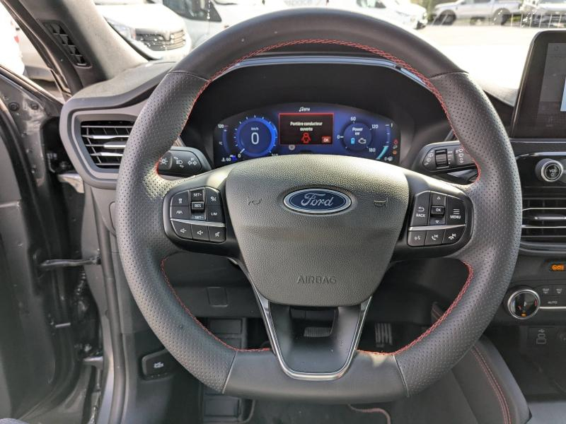 Photo 12 de l’annonce de FORD Kuga d’occasion à vendre à LA VALETTE