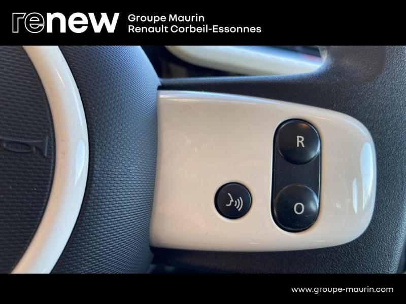 Photo 17 de l’annonce de RENAULT Twingo d’occasion à vendre à CORBEIL-ESSONNES