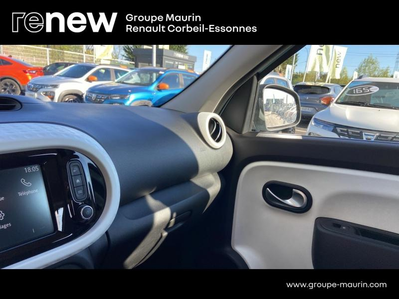 Photo 20 de l’annonce de RENAULT Twingo d’occasion à vendre à CORBEIL-ESSONNES
