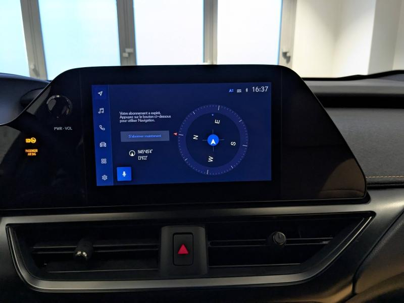 Photo 6 de l’annonce de LEXUS UX d’occasion à vendre à AUBIÈRE