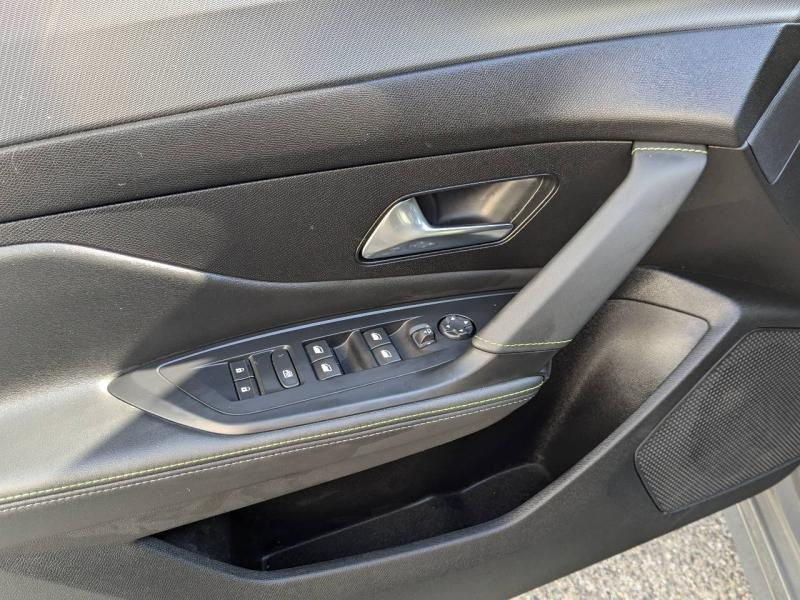 Photo 8 de l’annonce de PEUGEOT 308 d’occasion à vendre à AIX-EN-PROVENCE
