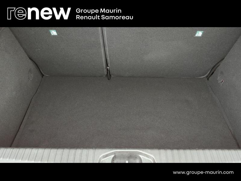 Photo 9 de l’annonce de RENAULT Clio d’occasion à vendre à SAMOREAU