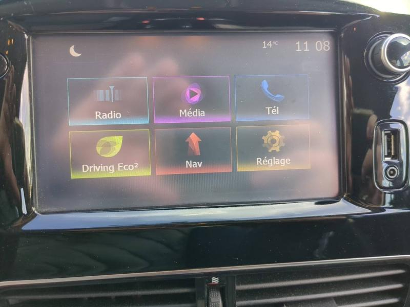 Photo 19 de l’annonce de RENAULT Clio d’occasion à vendre à ARLES