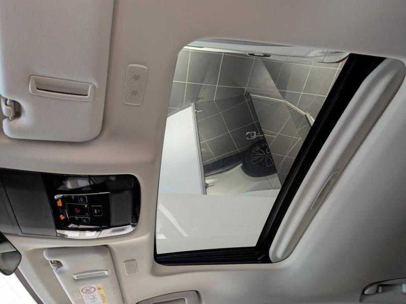 Photo 10 de l’annonce de LEXUS NX d’occasion à vendre à AUBIÈRE