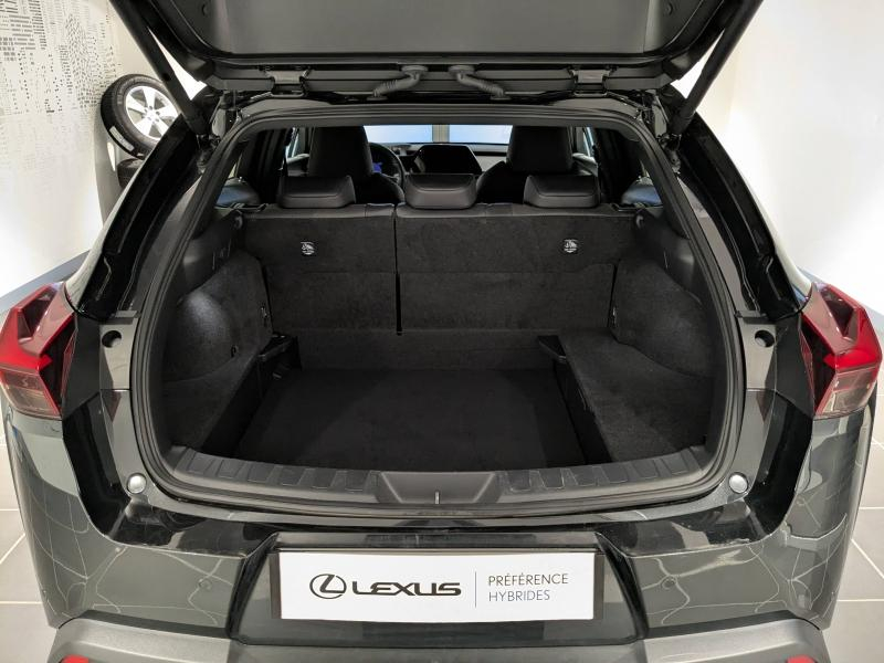 Photo 13 de l’annonce de LEXUS UX d’occasion à vendre à AUBIÈRE