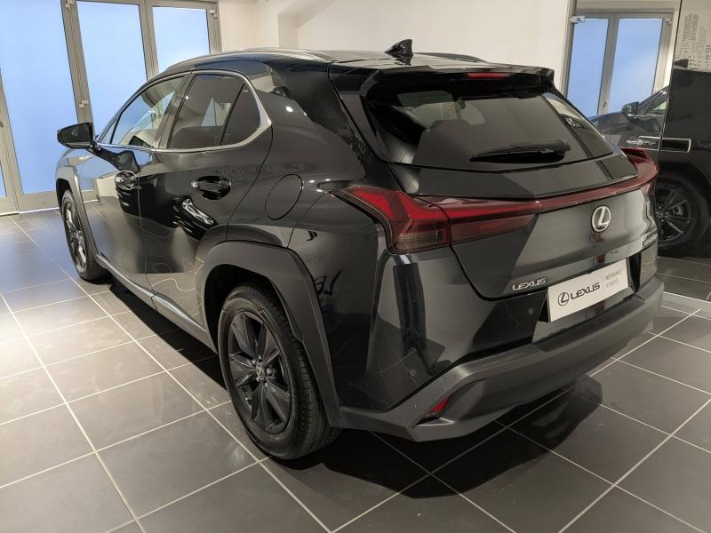 Photo 14 de l’annonce de LEXUS UX d’occasion à vendre à AUBIÈRE