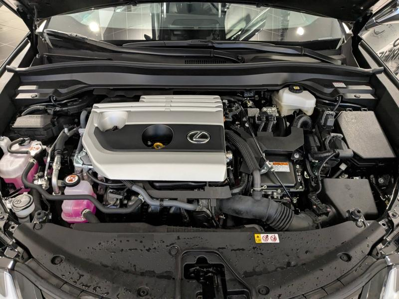 Photo 19 de l’annonce de LEXUS UX d’occasion à vendre à AUBIÈRE