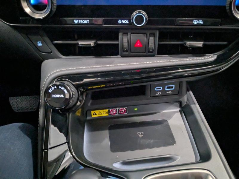 Photo 7 de l’annonce de LEXUS NX d’occasion à vendre à AUBIÈRE