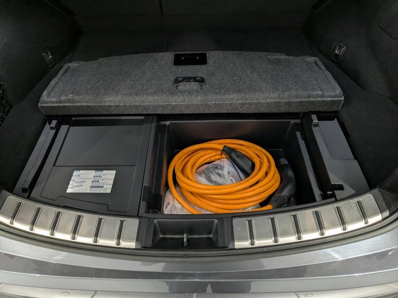 Photo 12 de l’annonce de LEXUS NX d’occasion à vendre à AUBIÈRE