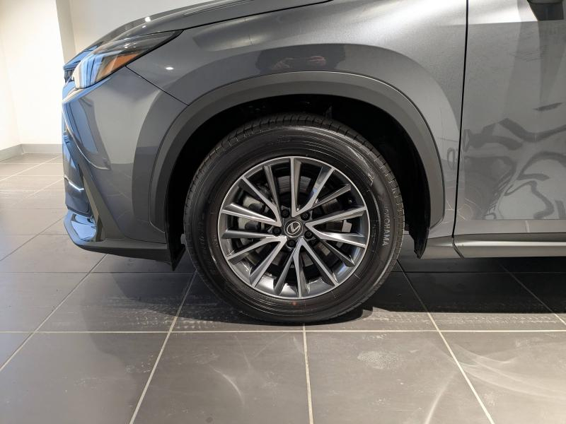 Photo 17 de l’annonce de LEXUS NX d’occasion à vendre à AUBIÈRE