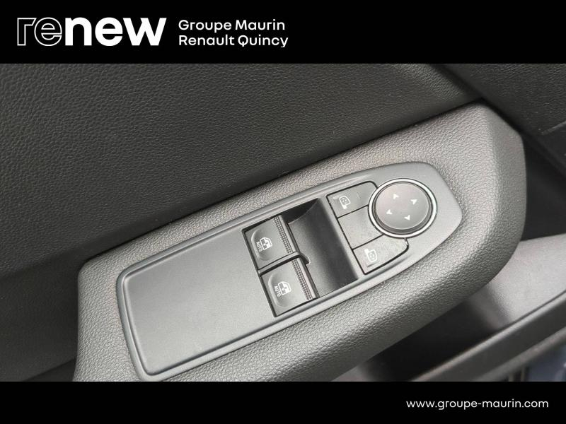 Photo 8 de l’annonce de RENAULT Clio d’occasion à vendre à QUINCY-SOUS-SÉNART