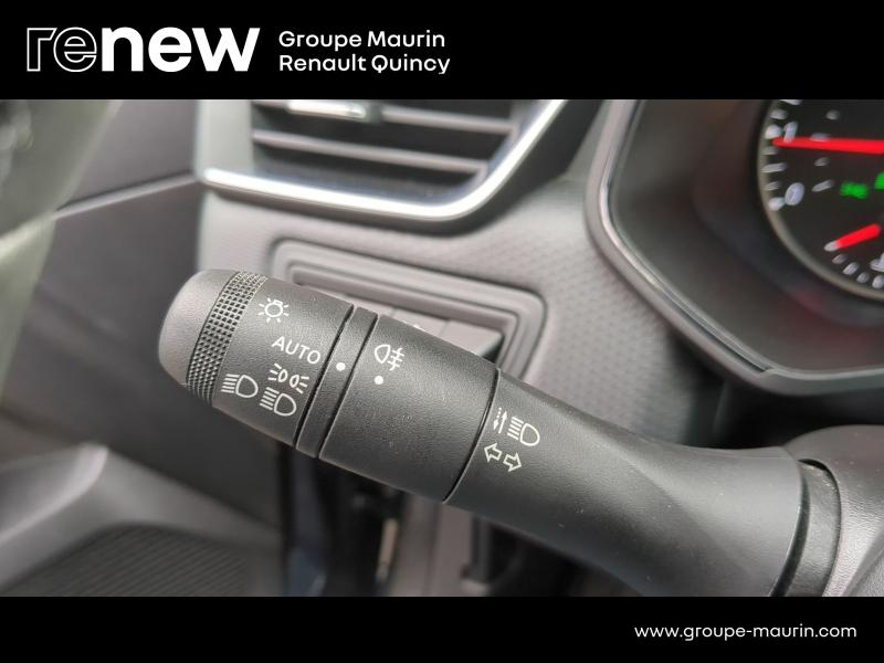 Photo 10 de l’annonce de RENAULT Clio d’occasion à vendre à QUINCY-SOUS-SÉNART