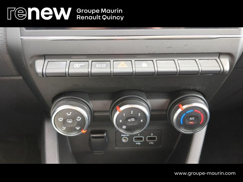 Photo 18 de l’annonce de RENAULT Clio d’occasion à vendre à QUINCY-SOUS-SÉNART