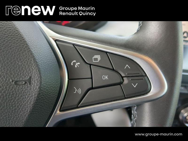 Photo 9 de l’annonce de RENAULT Clio d’occasion à vendre à QUINCY-SOUS-SÉNART