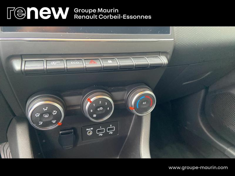 Photo 14 de l’annonce de RENAULT Clio d’occasion à vendre à CORBEIL-ESSONNES