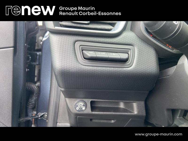 Photo 19 de l’annonce de RENAULT Clio d’occasion à vendre à CORBEIL-ESSONNES