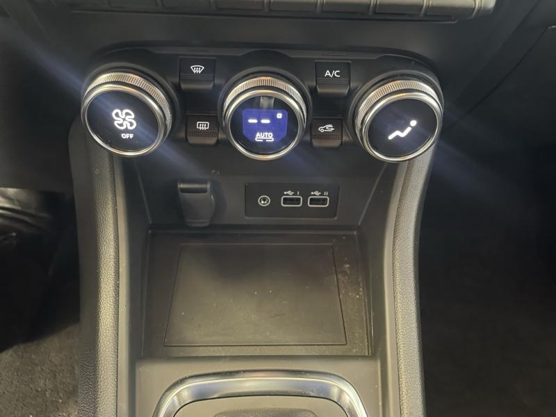 Photo 19 de l’annonce de RENAULT Captur d’occasion à vendre à CHENNEVIÈRES-SUR-MARNE