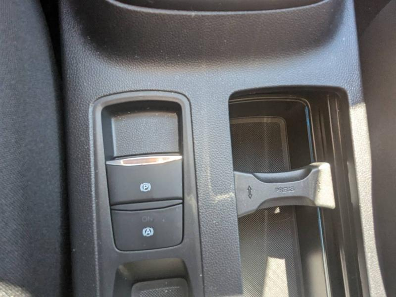 Photo 20 de l’annonce de FORD Focus d’occasion à vendre à FRÉJUS