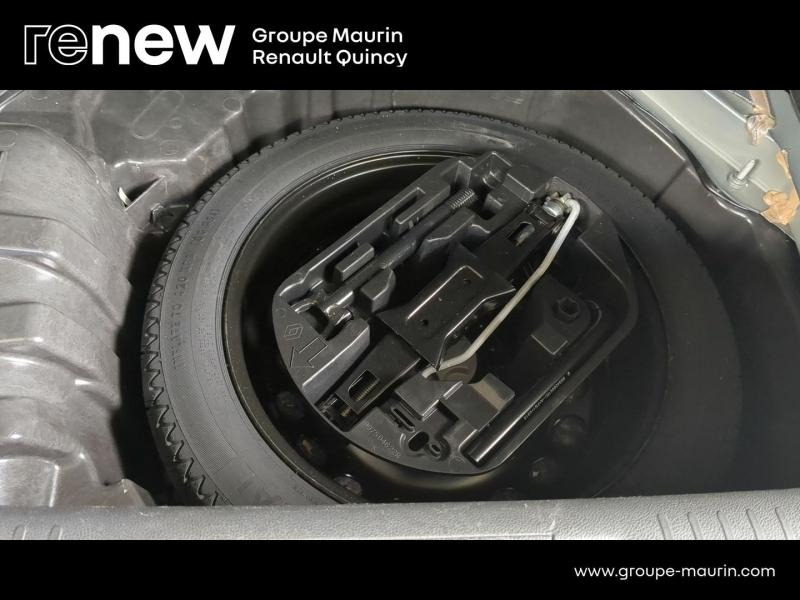 Photo 8 de l’annonce de RENAULT Megane d’occasion à vendre à QUINCY-SOUS-SÉNART