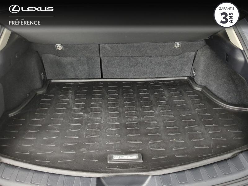 Photo 10 de l’annonce de LEXUS UX d’occasion à vendre à LATTES