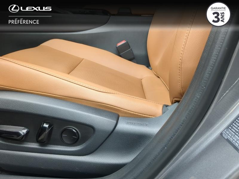Photo 19 de l’annonce de LEXUS UX d’occasion à vendre à LATTES