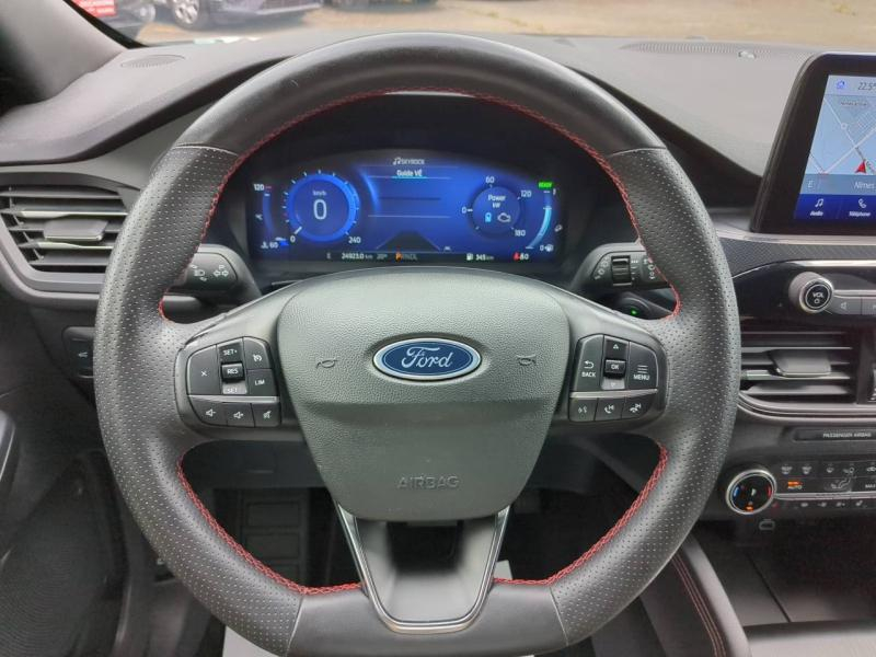 Photo 12 de l’annonce de FORD Kuga d’occasion à vendre à NÎMES