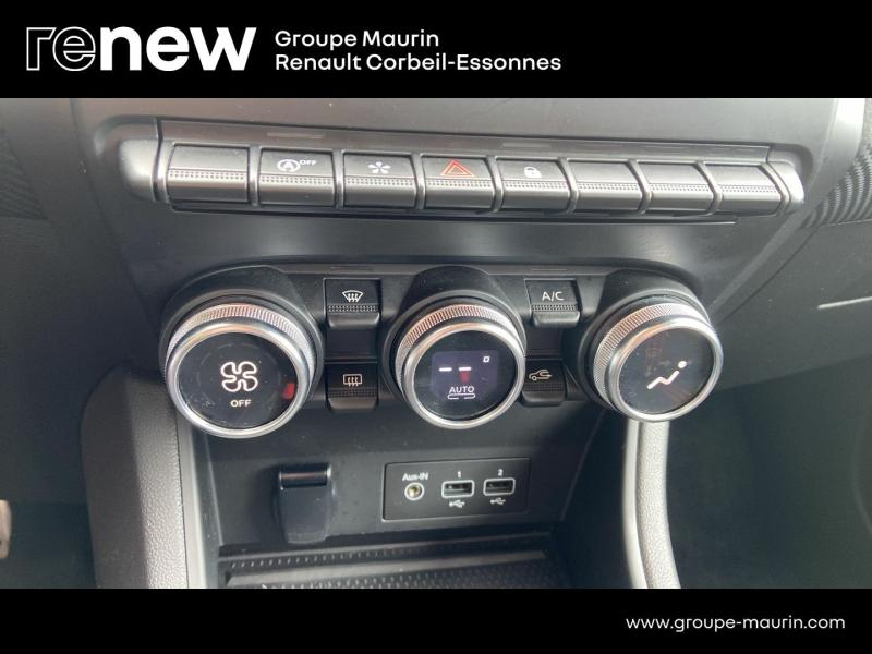 Photo 14 de l’annonce de RENAULT Captur d’occasion à vendre à CORBEIL-ESSONNES