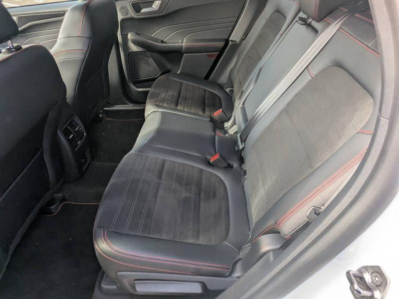 Photo 12 de l’annonce de FORD Kuga d’occasion à vendre à FRÉJUS