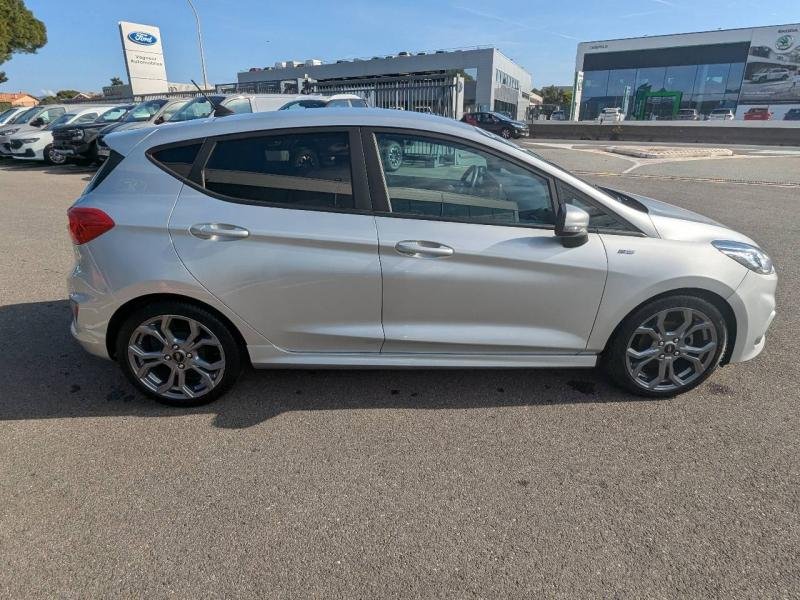 Photo 8 de l’annonce de FORD Fiesta d’occasion à vendre à FRÉJUS