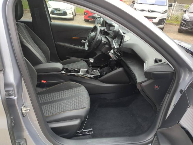 Photo 17 de l’annonce de PEUGEOT 208 d’occasion à vendre à NÎMES