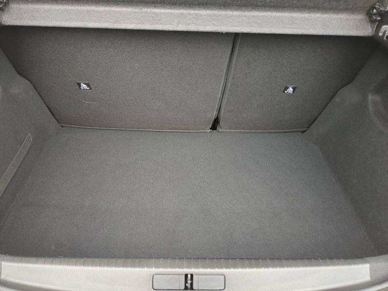 Photo 19 de l’annonce de PEUGEOT 208 d’occasion à vendre à NÎMES