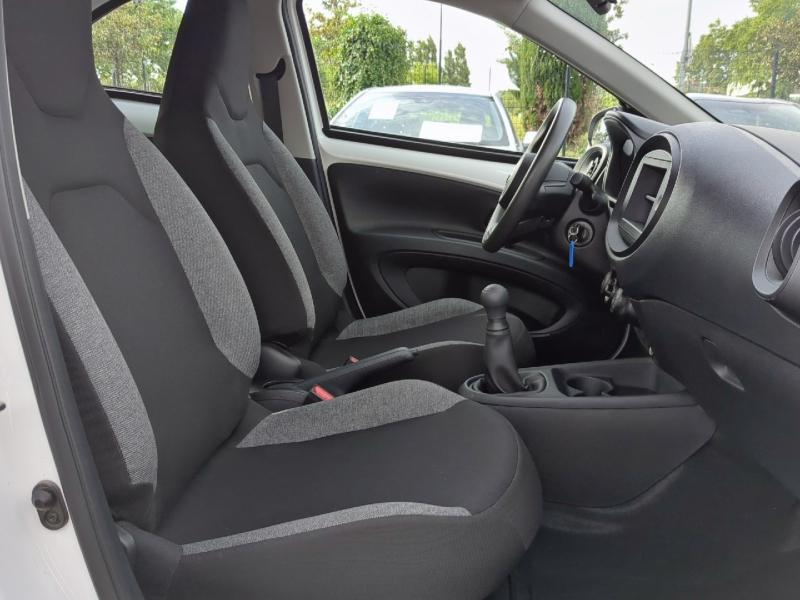 Photo 17 de l’annonce de TOYOTA Aygo X d’occasion à vendre à MONTFAVET