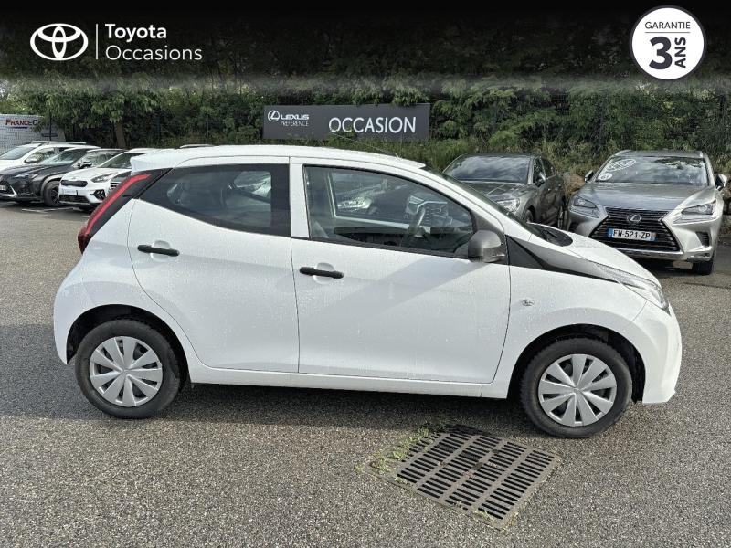 Photo 17 de l’annonce de TOYOTA Aygo d’occasion à vendre à MONTFAVET
