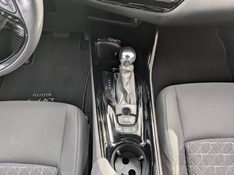 Photo 12 de l’annonce de TOYOTA C-HR d’occasion à vendre à ANNEMASSE