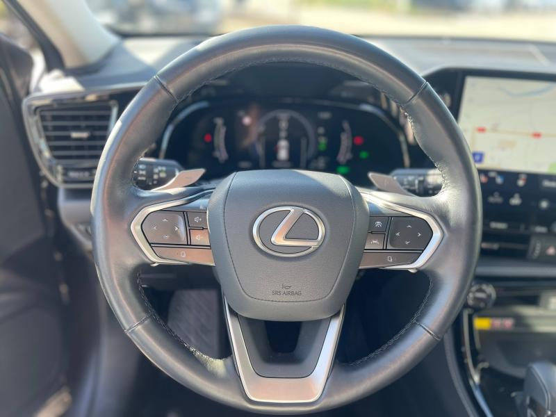Photo 19 de l’annonce de LEXUS NX d’occasion à vendre à MONTFAVET
