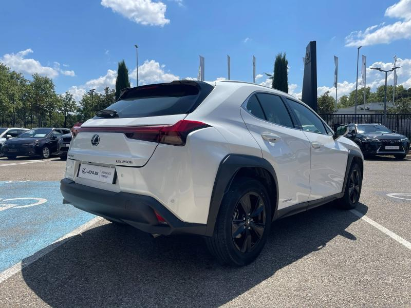 Photo 5 de l’annonce de LEXUS UX d’occasion à vendre à MONTFAVET