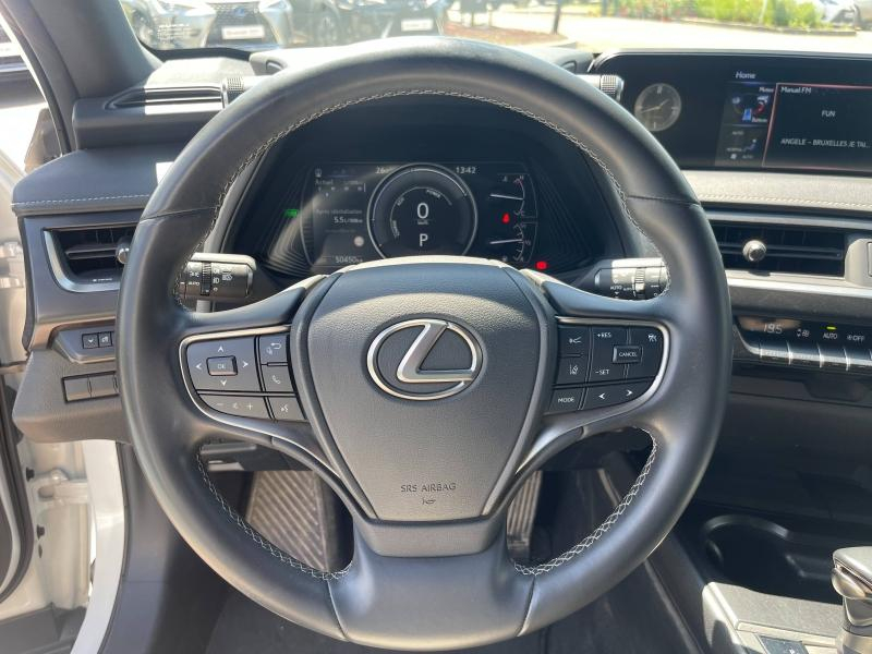 Photo 18 de l’annonce de LEXUS UX d’occasion à vendre à MONTFAVET
