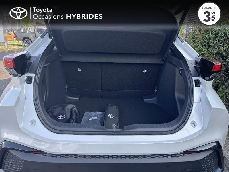 Photo 10 de l’annonce de TOYOTA C-HR d’occasion à vendre à AUBIÈRE