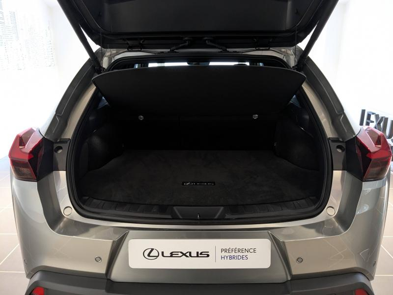 Photo 15 de l’annonce de LEXUS UX d’occasion à vendre à AUBIÈRE