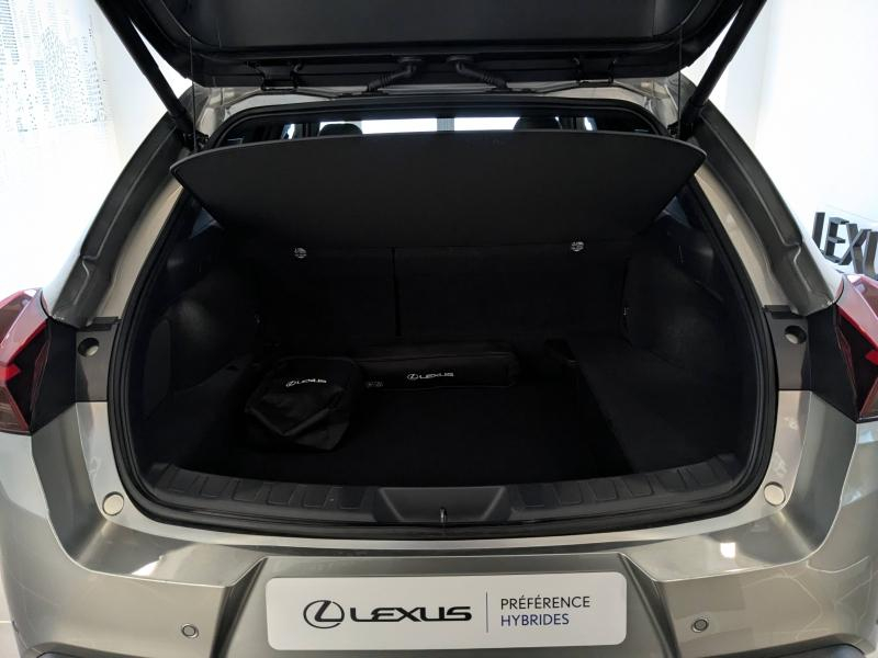 Photo 16 de l’annonce de LEXUS UX d’occasion à vendre à AUBIÈRE