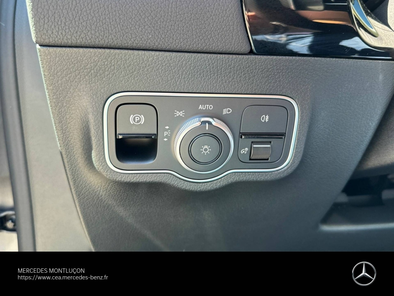 Photo 11 de l’annonce de MERCEDES-BENZ Classe B d’occasion à vendre à AUBIÈRE