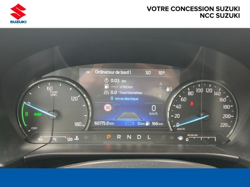 Photo 11 de l’annonce de FORD Kuga d’occasion à vendre à BELLERIVE-SUR-ALLIER