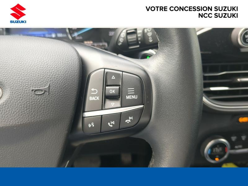 Photo 13 de l’annonce de FORD Kuga d’occasion à vendre à BELLERIVE-SUR-ALLIER