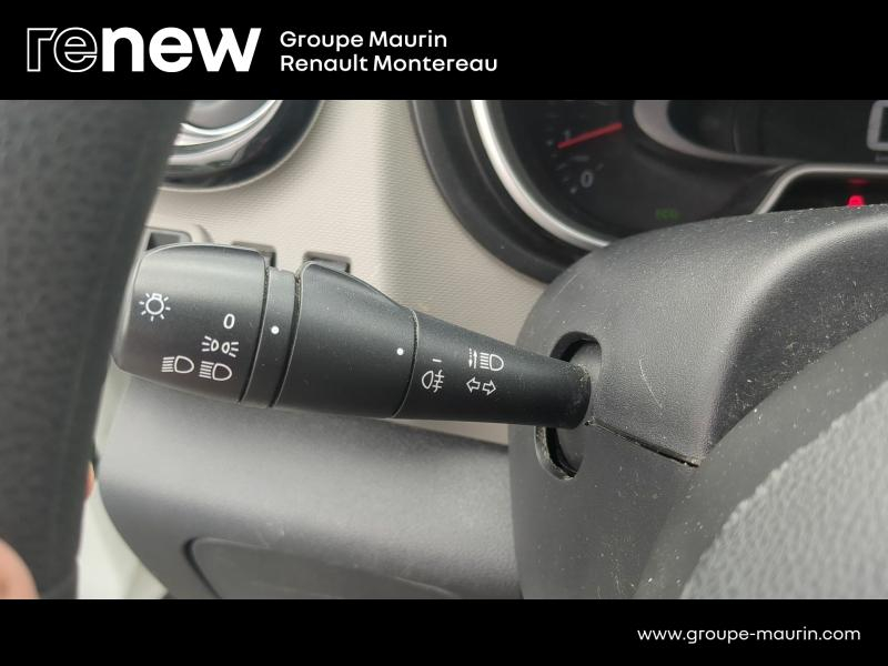 Photo 19 de l’annonce de RENAULT Trafic Fg VUL d’occasion à vendre à VARENNES SUR SEINE