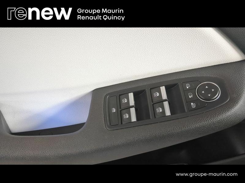 Photo 11 de l’annonce de RENAULT Clio d’occasion à vendre à QUINCY-SOUS-SÉNART