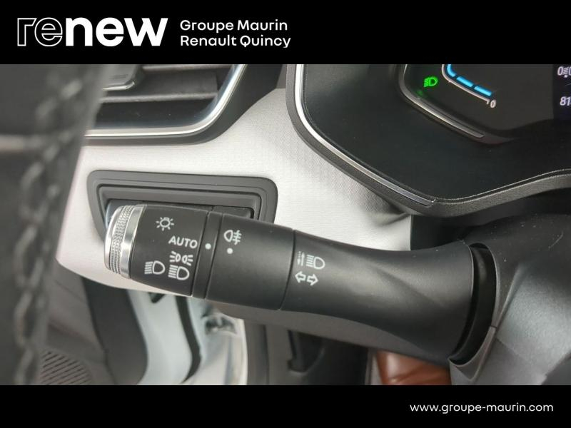 Photo 13 de l’annonce de RENAULT Clio d’occasion à vendre à QUINCY-SOUS-SÉNART