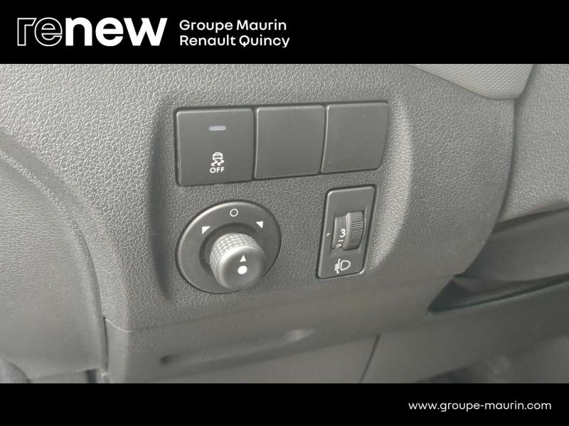 Photo 12 de l’annonce de PEUGEOT Partner d’occasion à vendre à QUINCY-SOUS-SÉNART